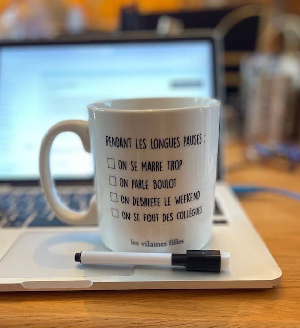 Tasse XXL avec cases à cocher + feutre.