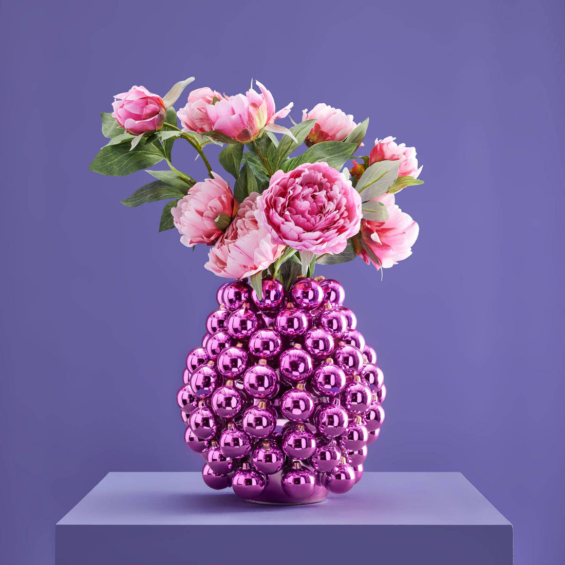 Vase boules métalisées lilas