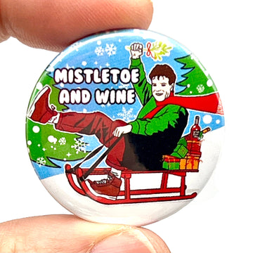 Badge épingle de Noël inspiré par "Mistletoe & Wine" de Cliff