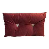 Coussin bordeaux avec boutons léopard